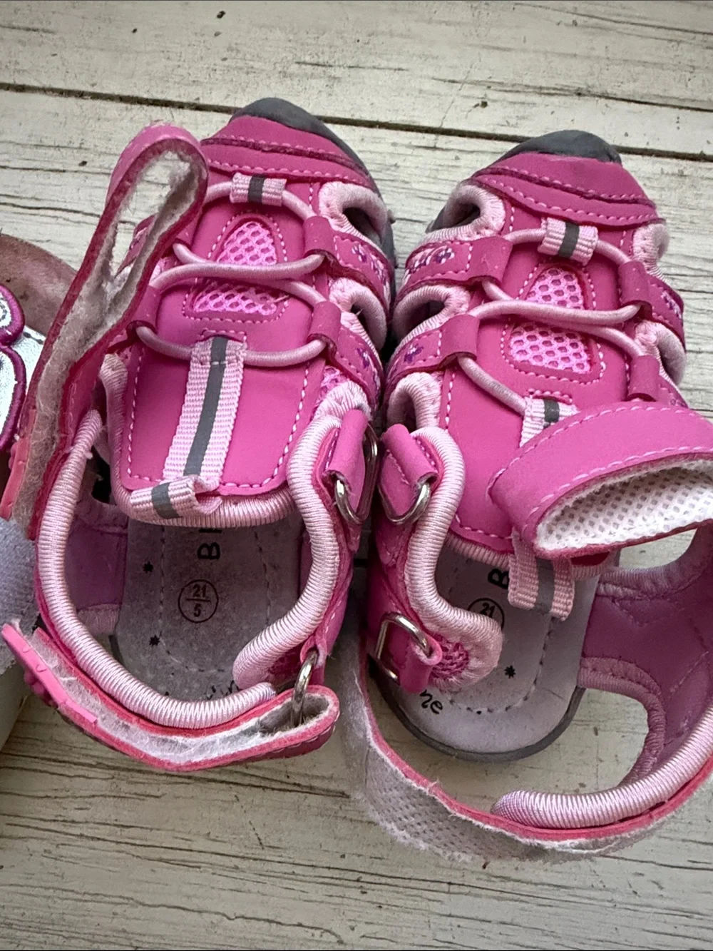 wonder nation Pink Sporty Hook-and-Loop Kids Sandals